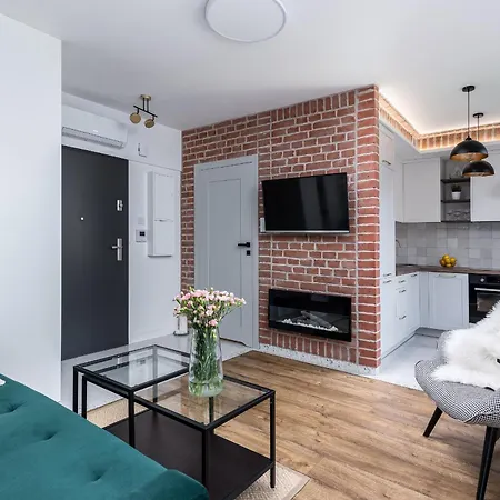 Premium With Air Conditioning, Heart In Cracow * Cracovia